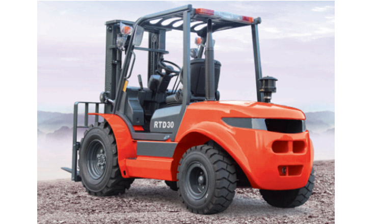 3-3.5噸兩驅越野內燃叉車_1